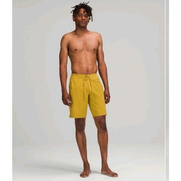 LuLuLemon Men's 32 Current State 9" Board Shorts Swim Athletic Trunks LM7ALGS - Picture 12 of 12